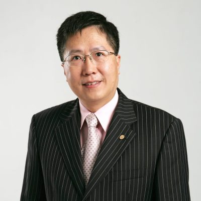 02蕭承統​​ (企管系71級)