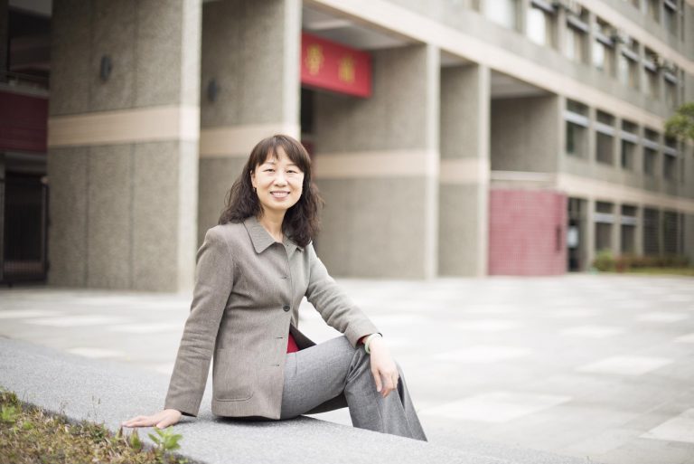 Read more about the article Prof. Ya-Ping, Chiu from the Business Administration Department was awarded “Best Mentor” in AY 2018.