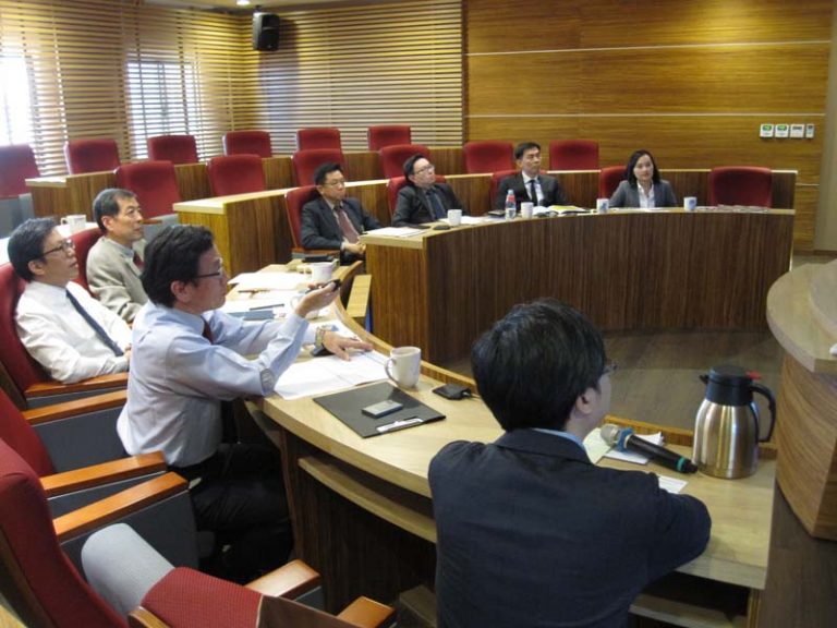 Read more about the article The delegation of four faculty lead by President Pradit Wanarat from National Institute of Development Administration (NIDA), Thailand came to visit Chung Yuan Christian University.